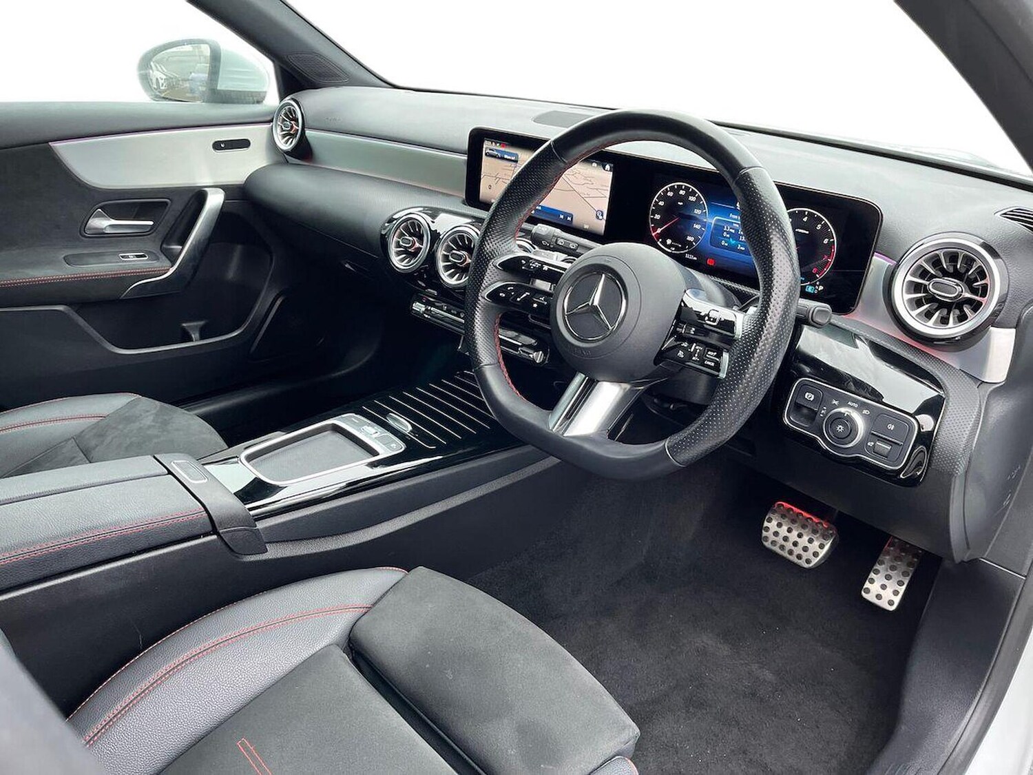 Used Mercedes-Benz A-Class 2024 for sale - 76565478: Photo 15