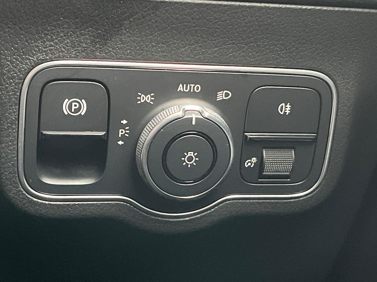 Used Mercedes-Benz EQA 2022 for sale - 77033499: Photo 22