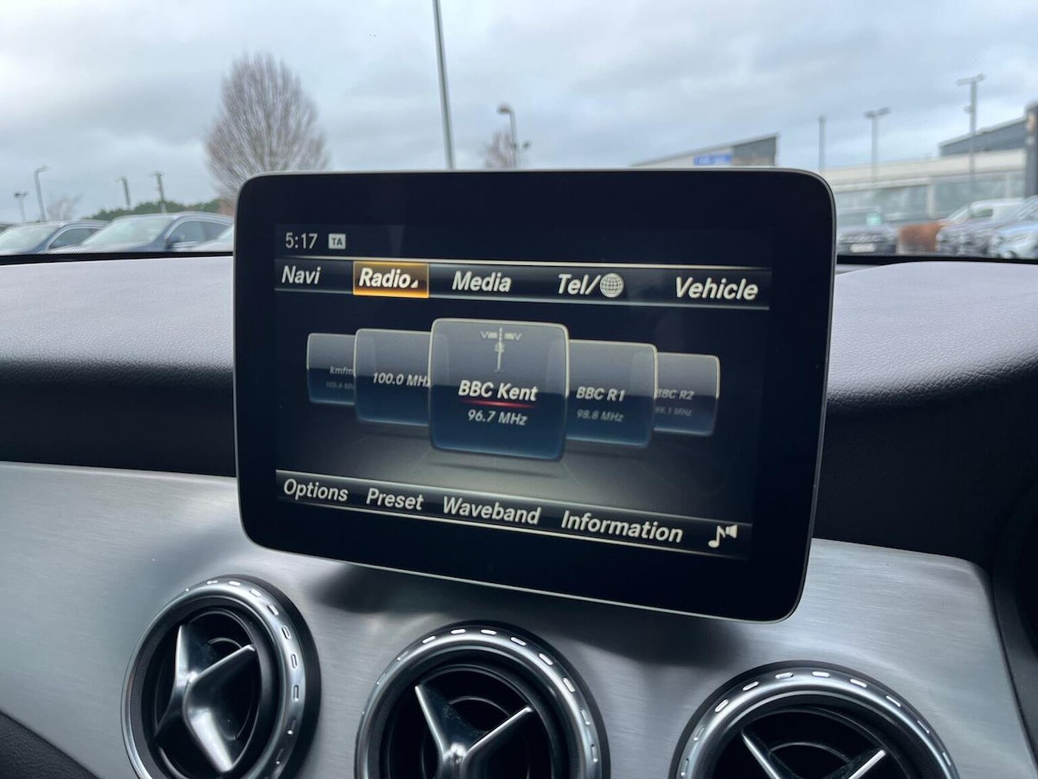 Used Mercedes-Benz GLA 2017 for sale - 77028083: Photo 11