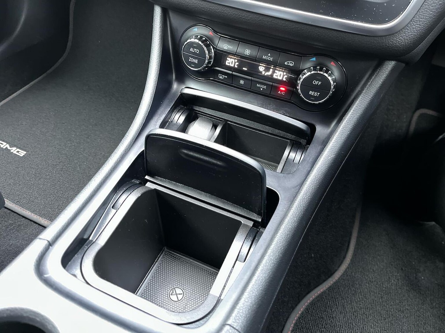 Used Mercedes-Benz GLA 2017 for sale - 77028083: Photo 32