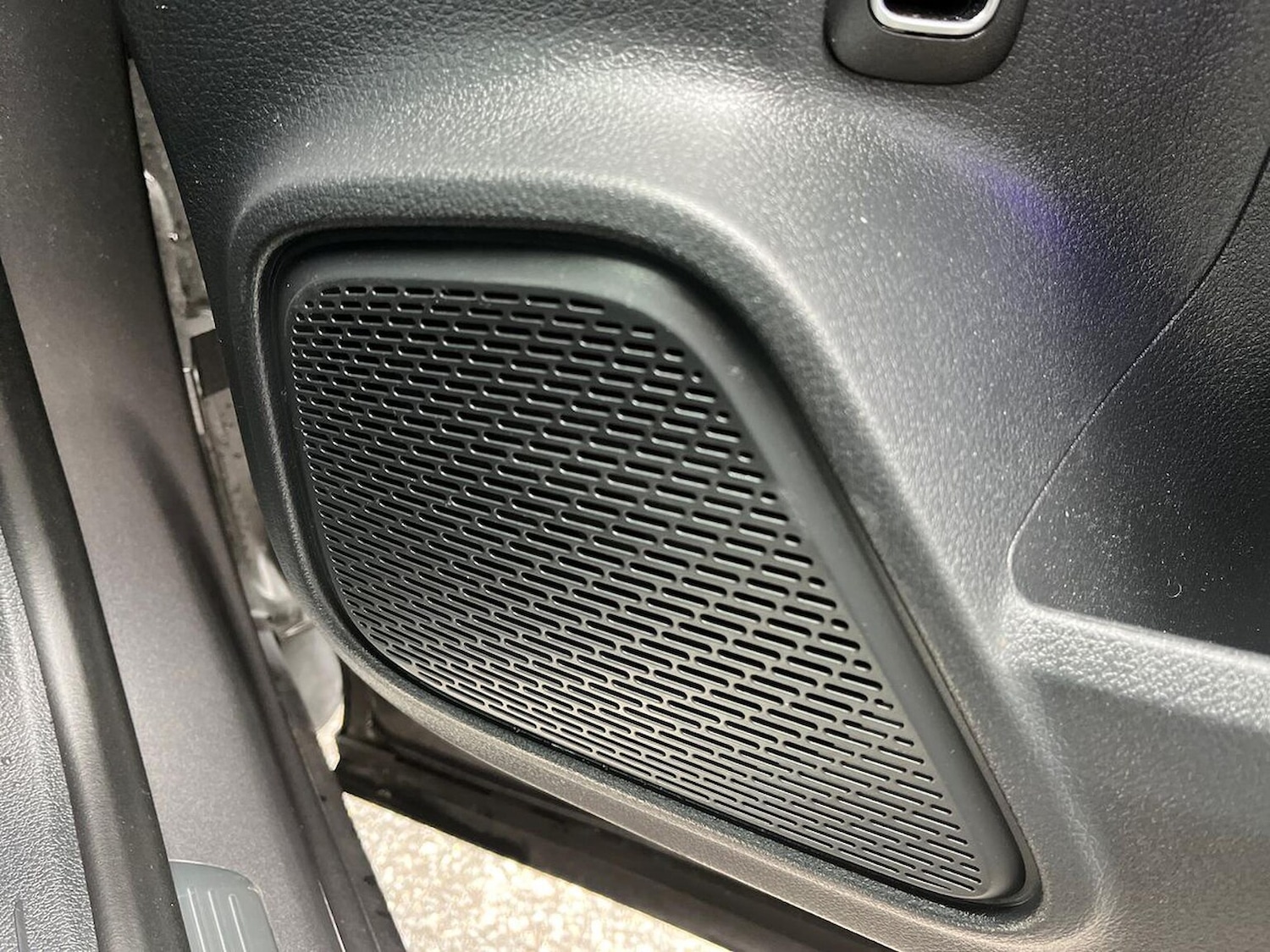 Used Mercedes-Benz GLB 2024 for sale - 77001871: Photo 31