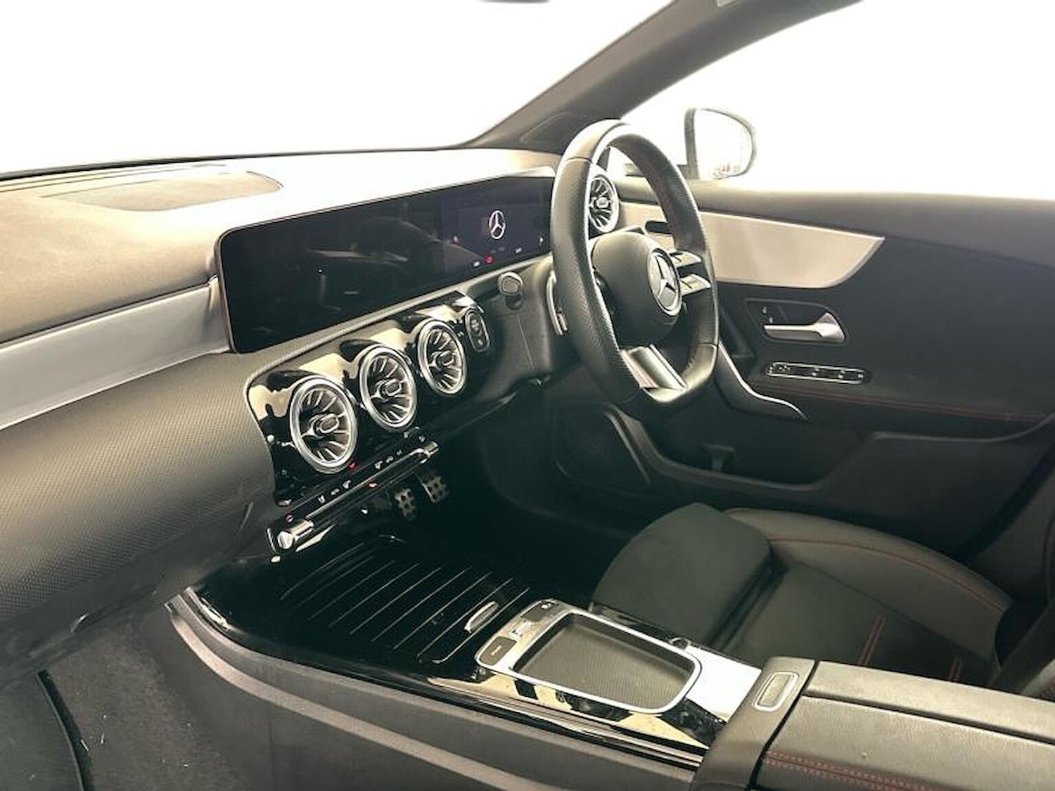 Used Mercedes-Benz A-Class 2024 for sale - 76541911: Photo 3