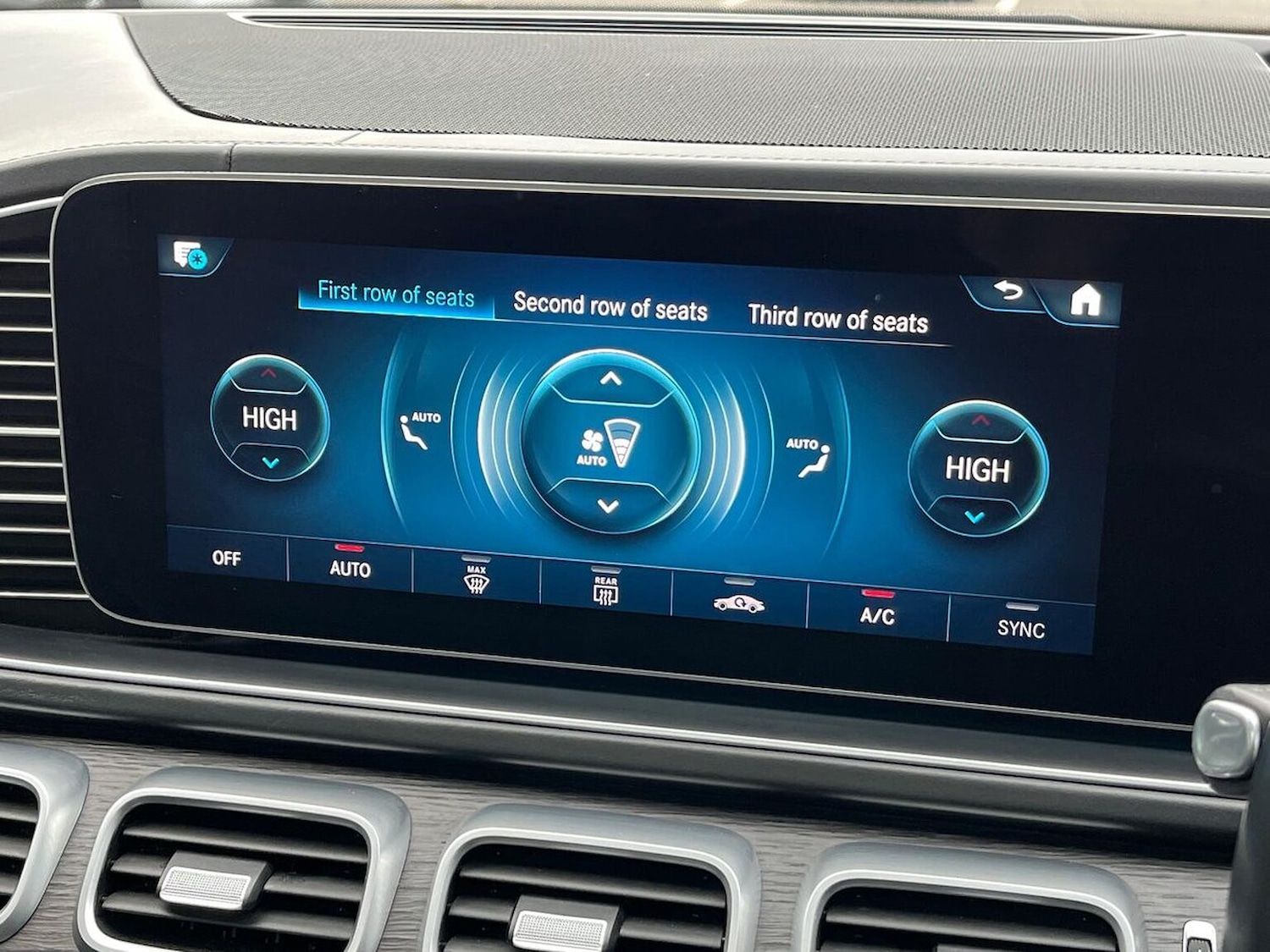 Used Mercedes-Benz GLS 2022 for sale - 76464648: Photo 13