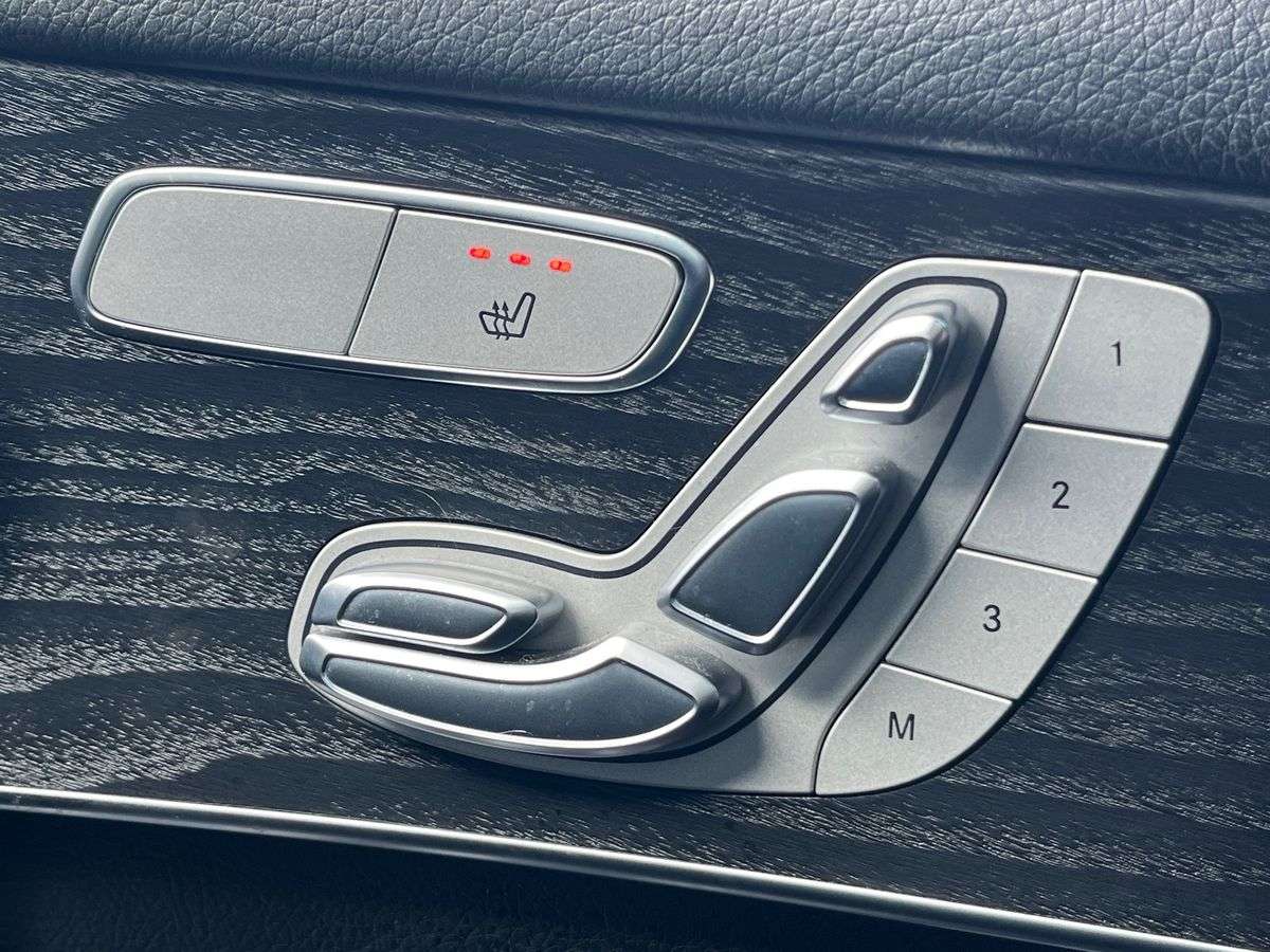 Used Mercedes-Benz GLC 2019 for sale - 78090974: Photo 30