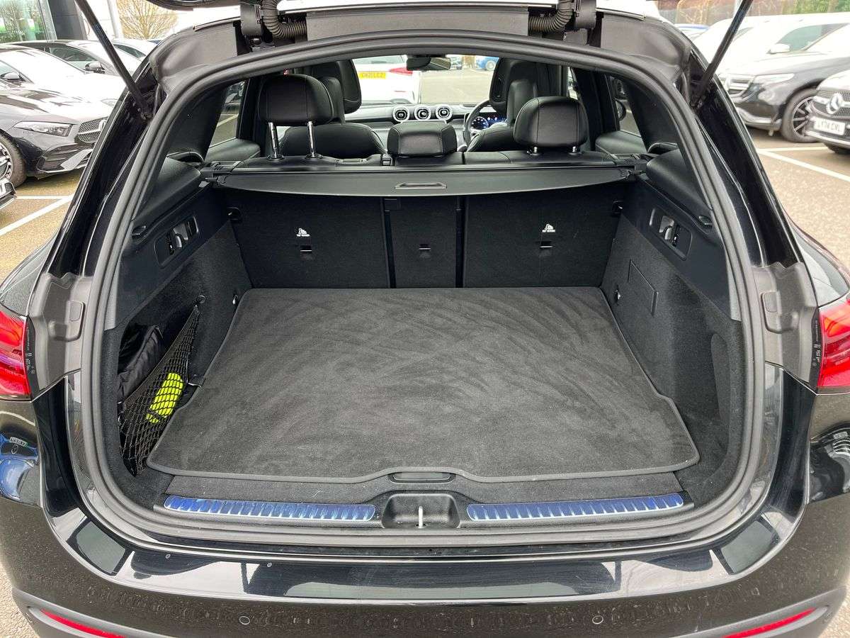 Used Mercedes-Benz GLC 2023 for sale - 78196228: Photo 17