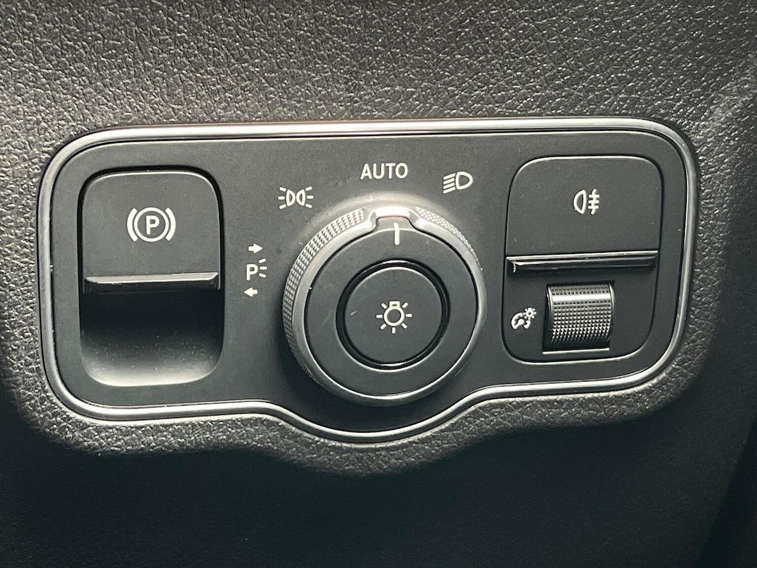 Used Mercedes-Benz GLB 2024 for sale - 77062251: Photo 22