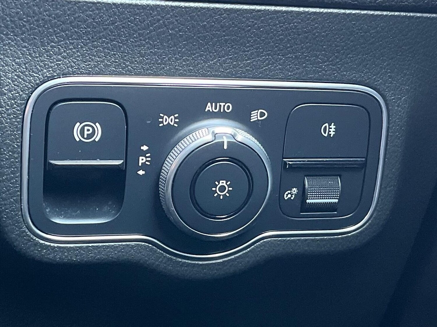 Used Mercedes-Benz GLA 2022 for sale - 76412475: Photo 22