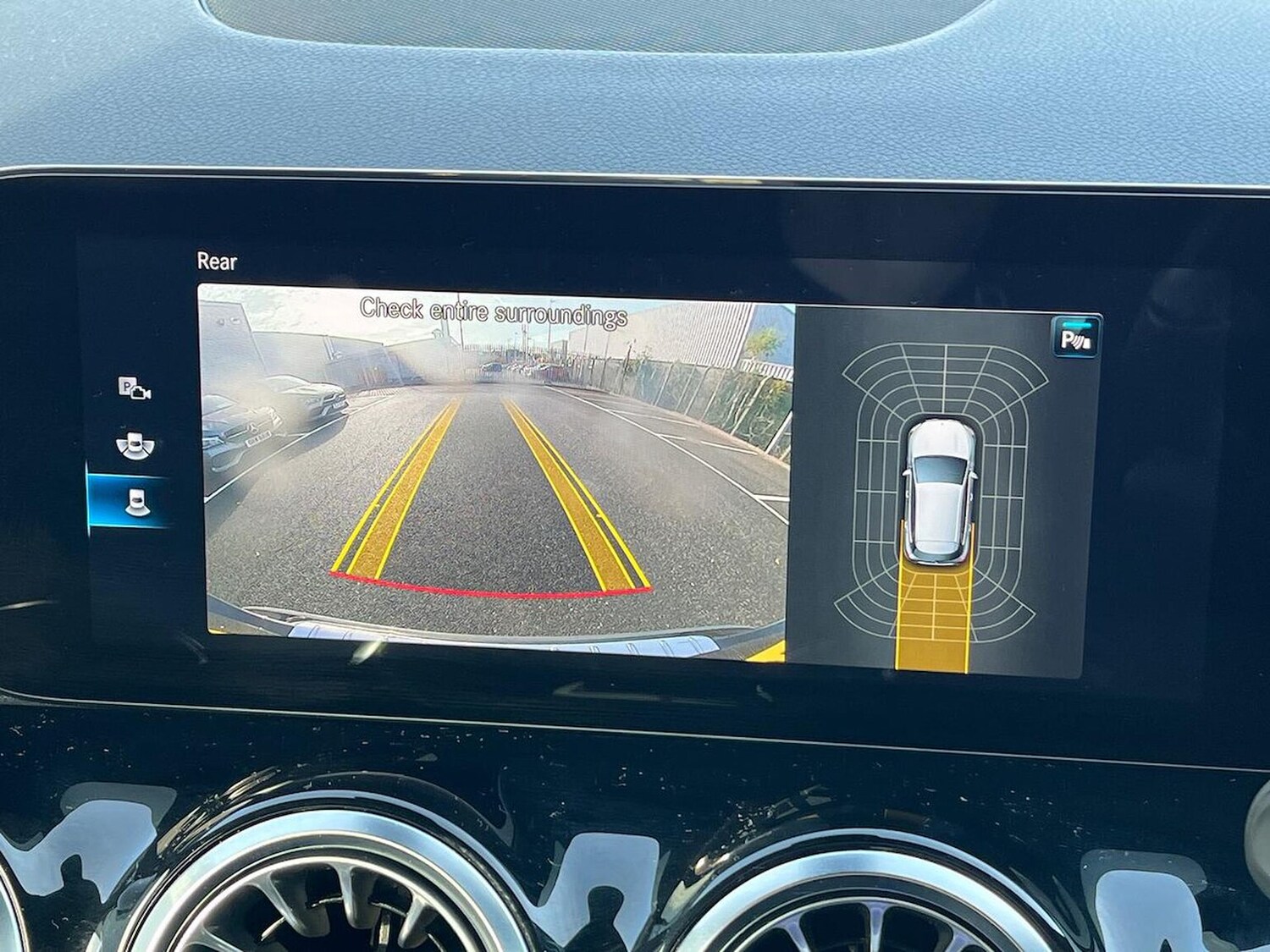 Used Mercedes-Benz GLA 2022 for sale - 76412475: Photo 23