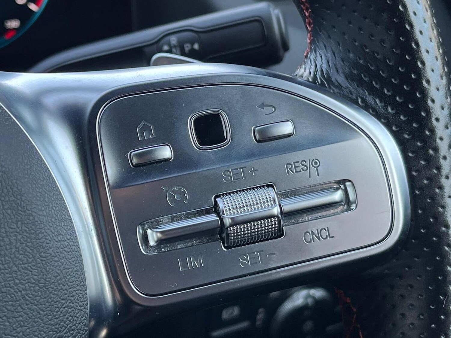 Used Mercedes-Benz GLA 2022 for sale - 76412475: Photo 27