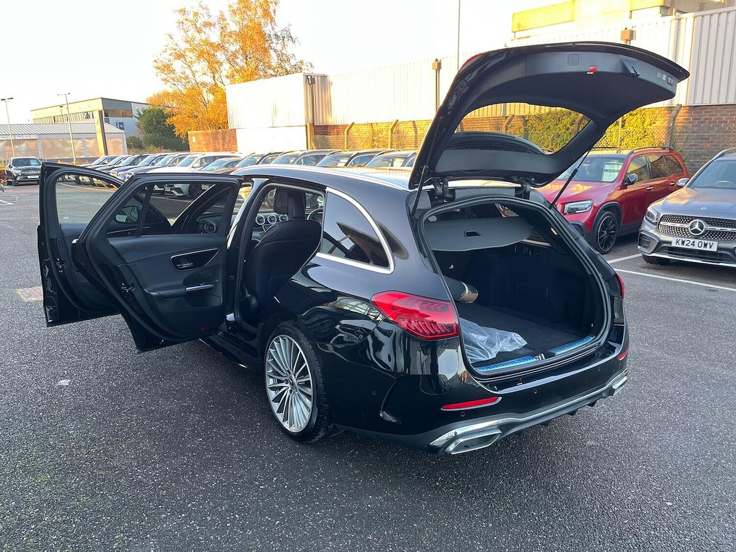 Used Mercedes-Benz C Class 2024 for sale - 76637675: Photo 40