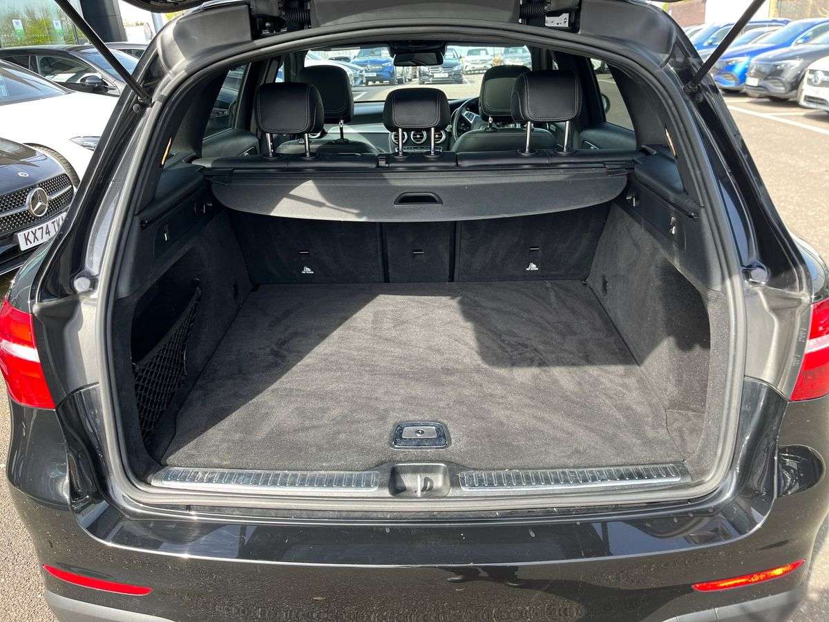 Used Mercedes-Benz GLC 2019 for sale - 78192117: Photo 17
