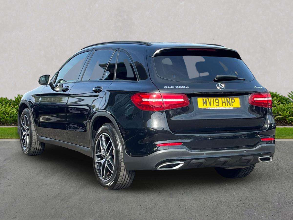 Used Mercedes-Benz GLC 2019 for sale - 78192117: Photo 2