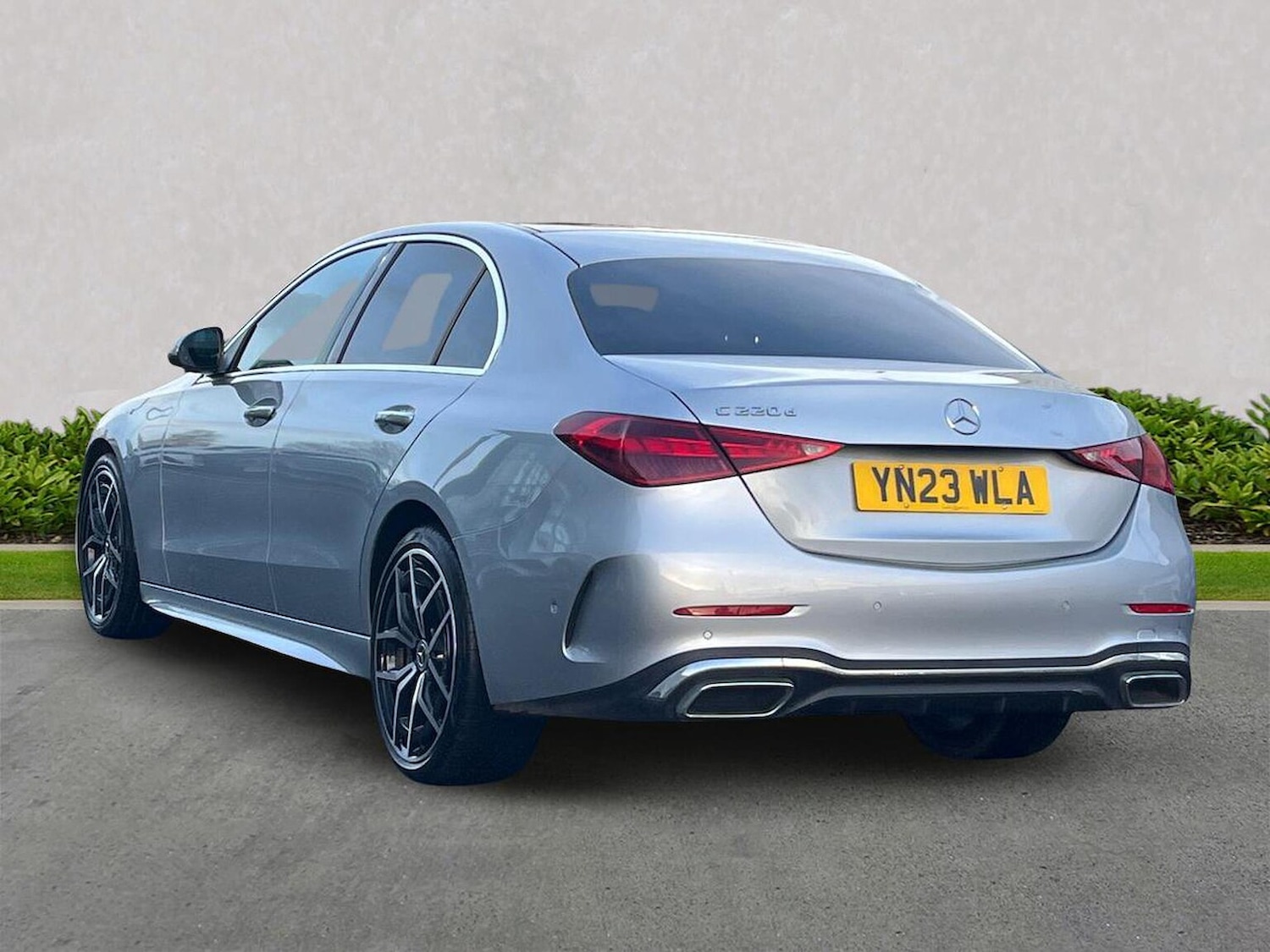 Used Mercedes-Benz C Class 2023 for sale - 76770034: Photo 2