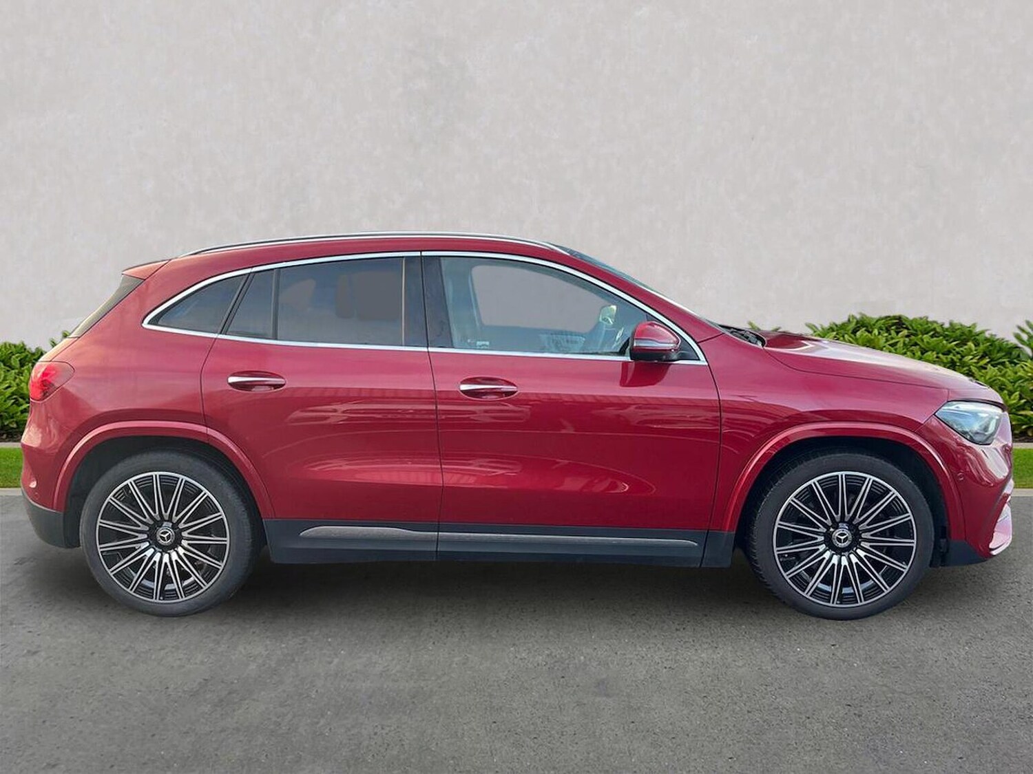 Used Mercedes-Benz GLA 2024 for sale - 76837176: Photo 3