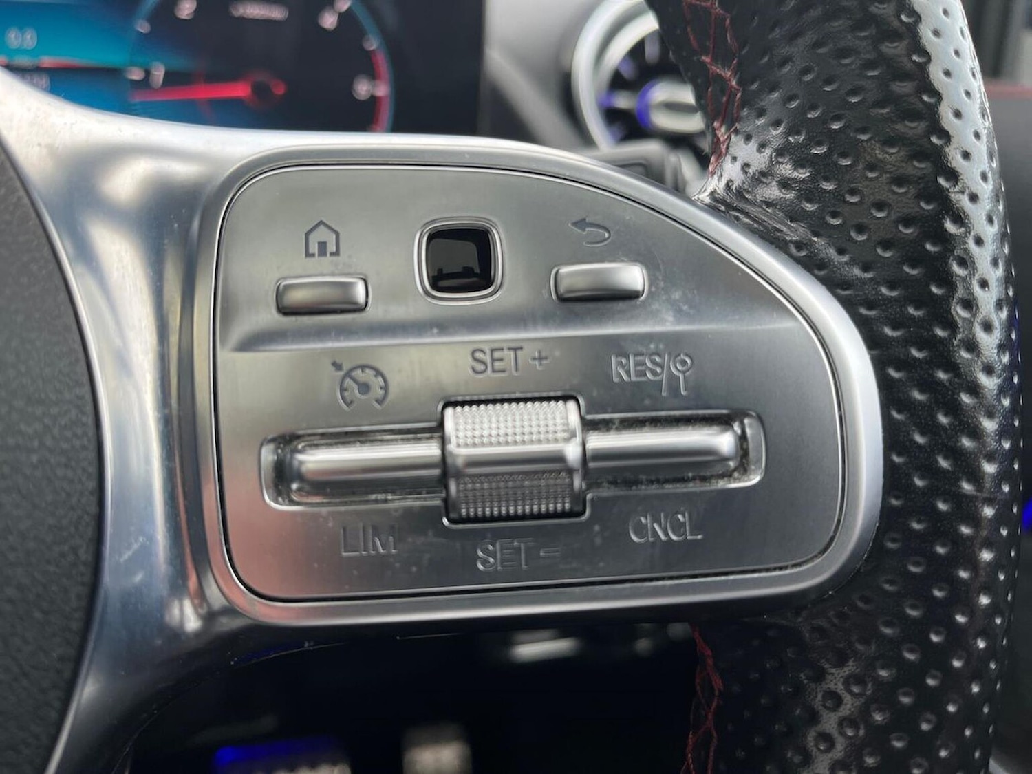 Used Mercedes-Benz GLA 2020 for sale - 76911209: Photo 27