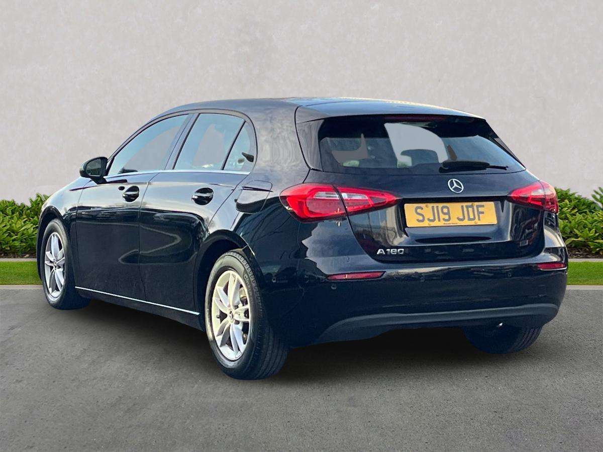 Used Mercedes-Benz A-Class 2019 for sale - 78121921: Photo 2