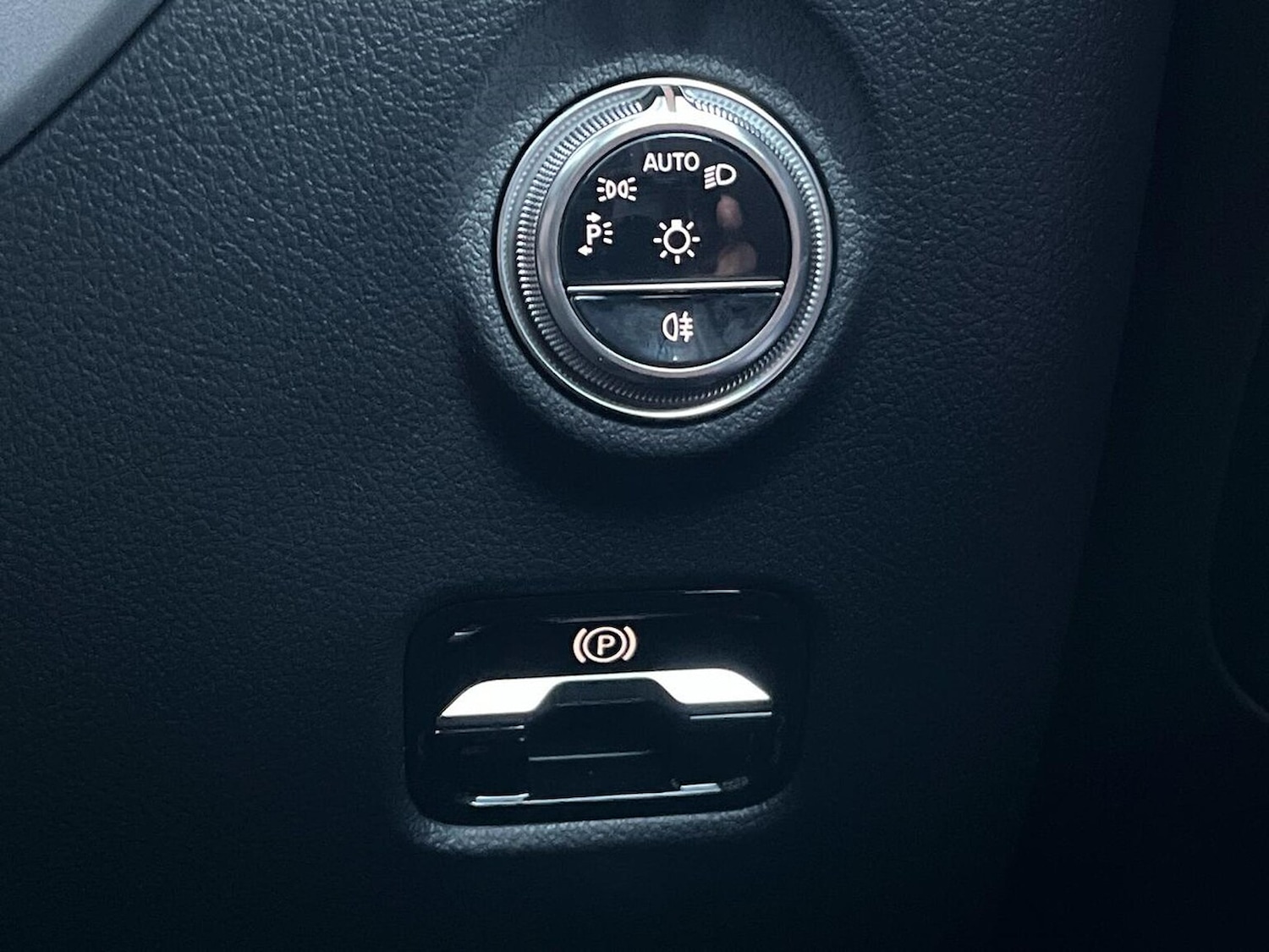 Used Mercedes-Benz C Class 2025 for sale - 77034650: Photo 24