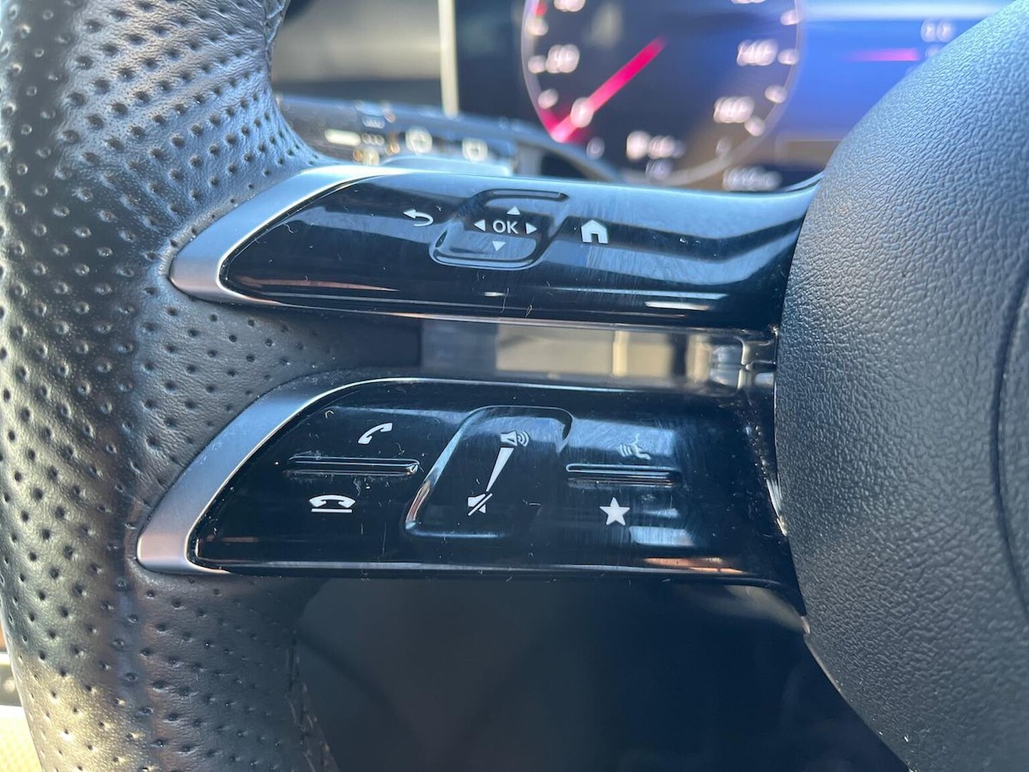 Used Mercedes-Benz GLC 2023 for sale - 76763479: Photo 26