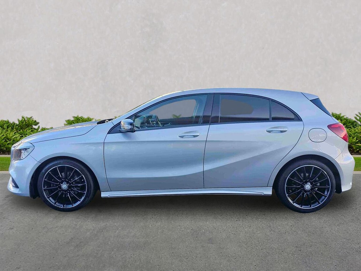 Used Mercedes-Benz A-Class 2017 for sale - 76832019: Photo 19