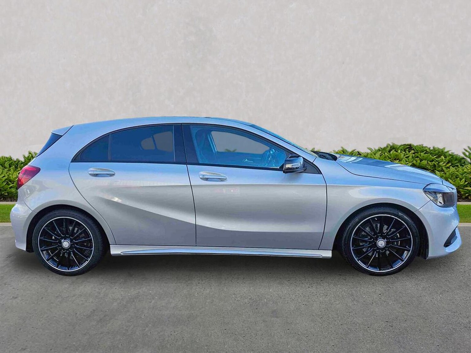 Used Mercedes-Benz A-Class 2017 for sale - 76832019: Photo 3