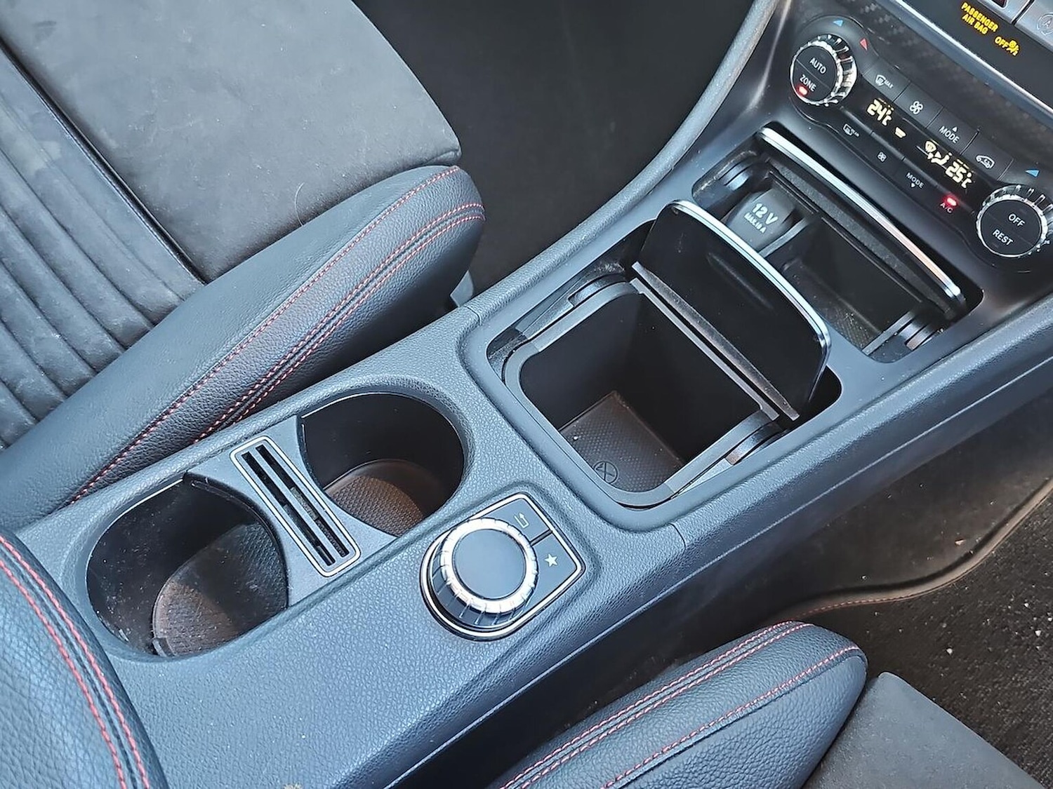 Used Mercedes-Benz A-Class 2017 for sale - 76832019: Photo 32