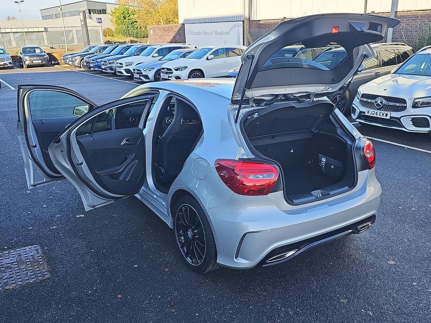 Used Mercedes-Benz A-Class 2017 for sale - 76832019: Photo 40