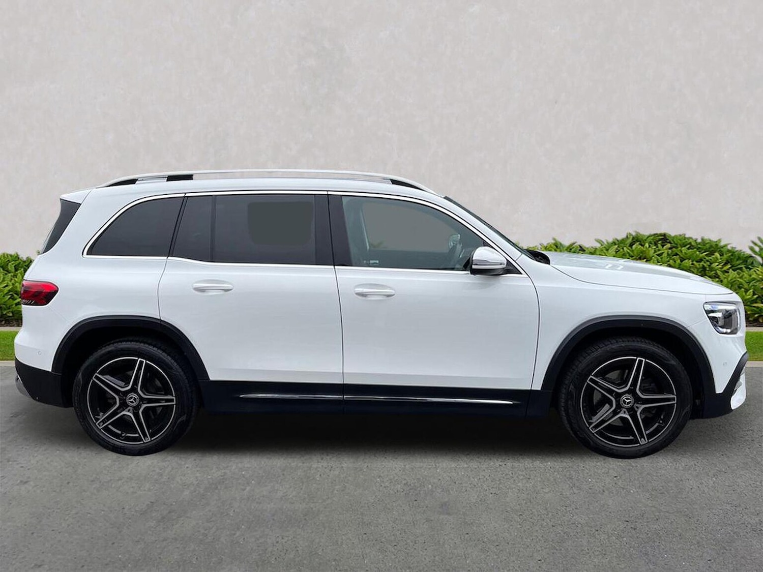 Used Mercedes-Benz GLB 2023 for sale - 76129036: Photo 3