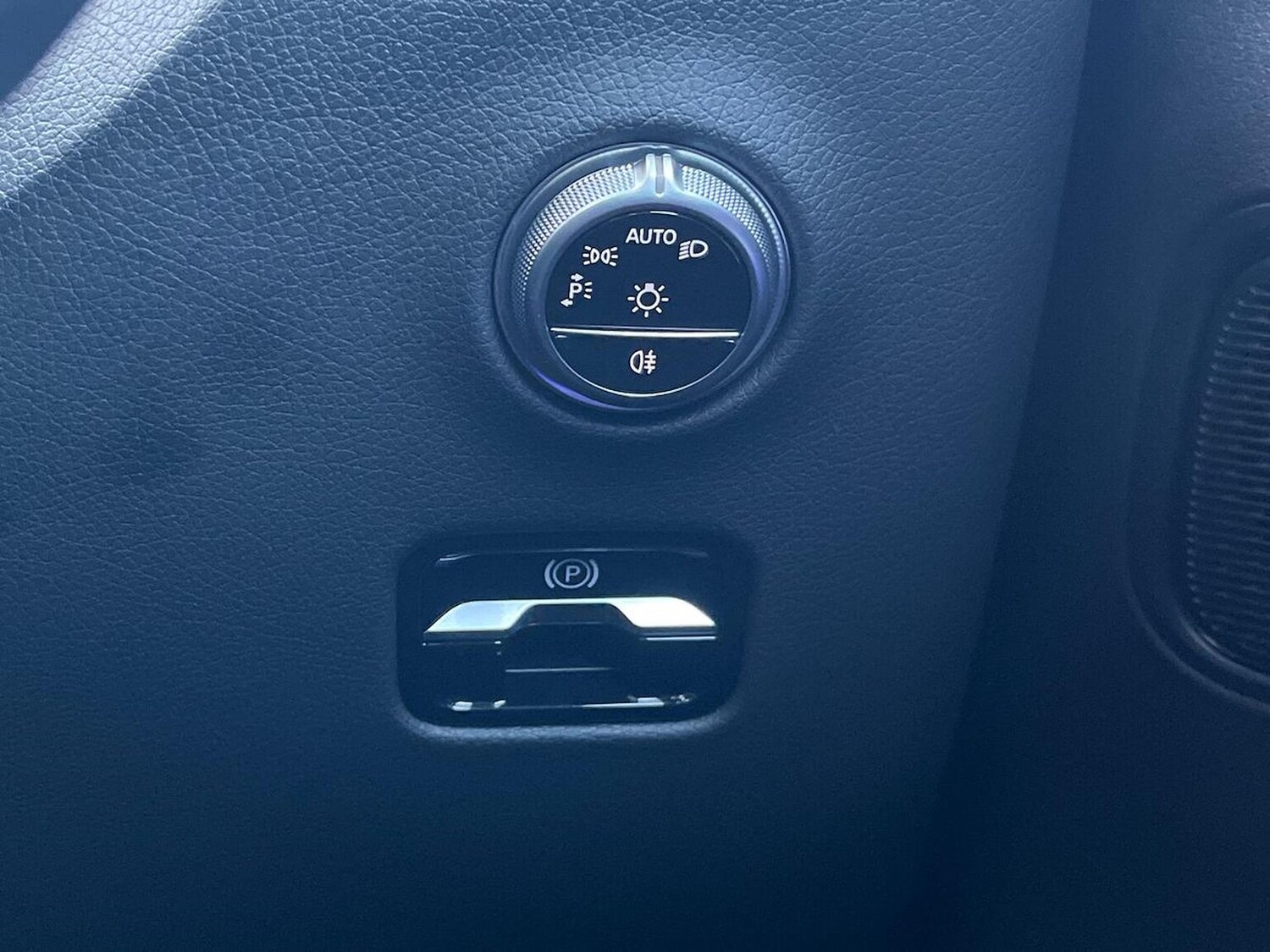 Used Mercedes-Benz GLC 2024 for sale - 77033494: Photo 24