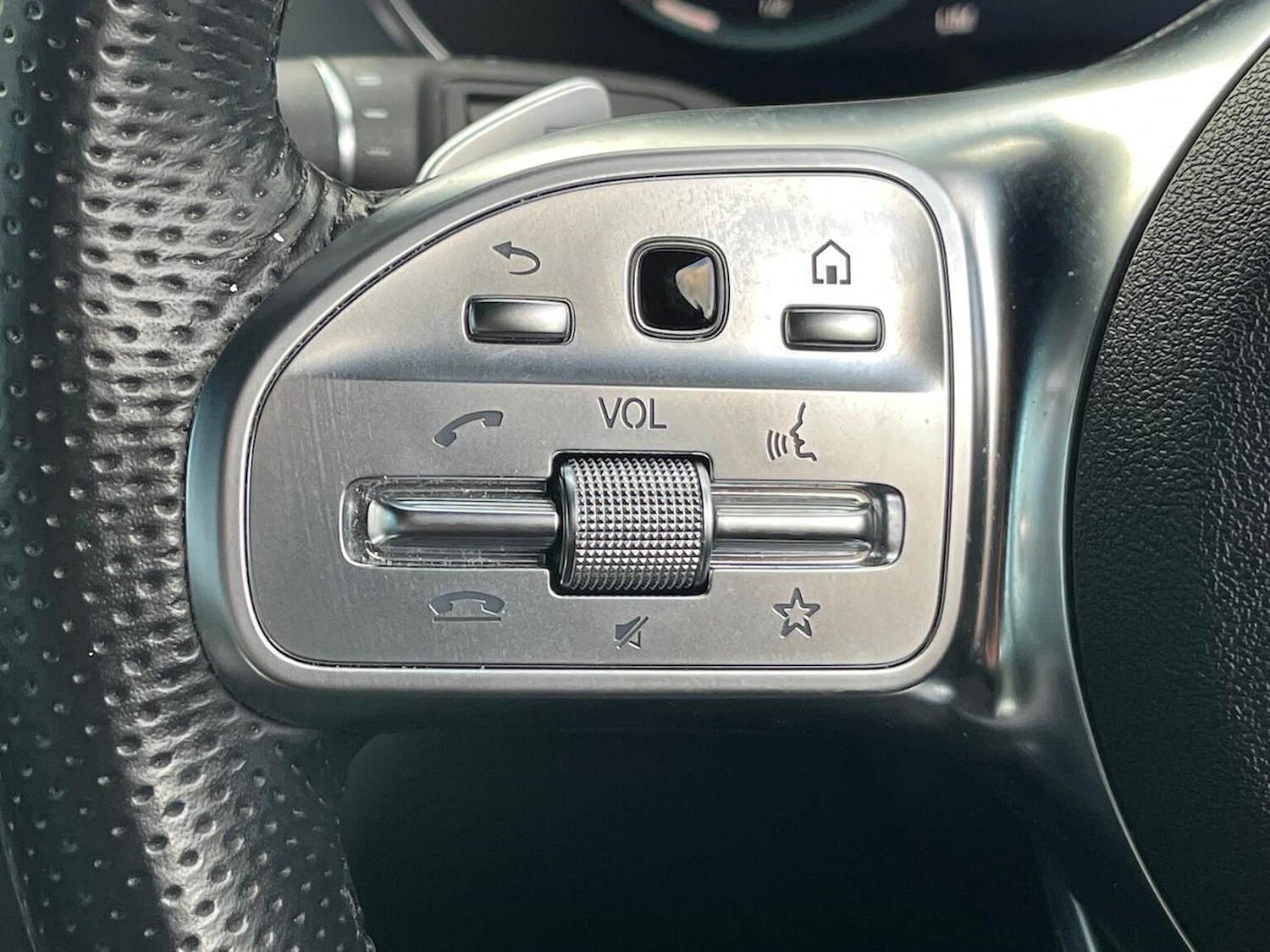 Used Mercedes-Benz GLC 2022 for sale - 76396919: Photo 27