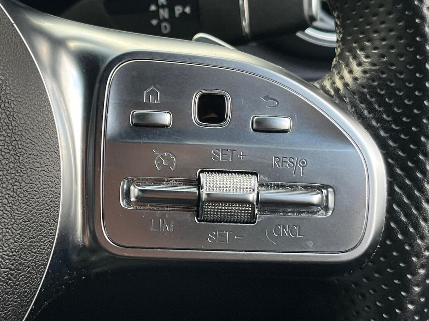 Used Mercedes-Benz GLC 2022 for sale - 76396919: Photo 28