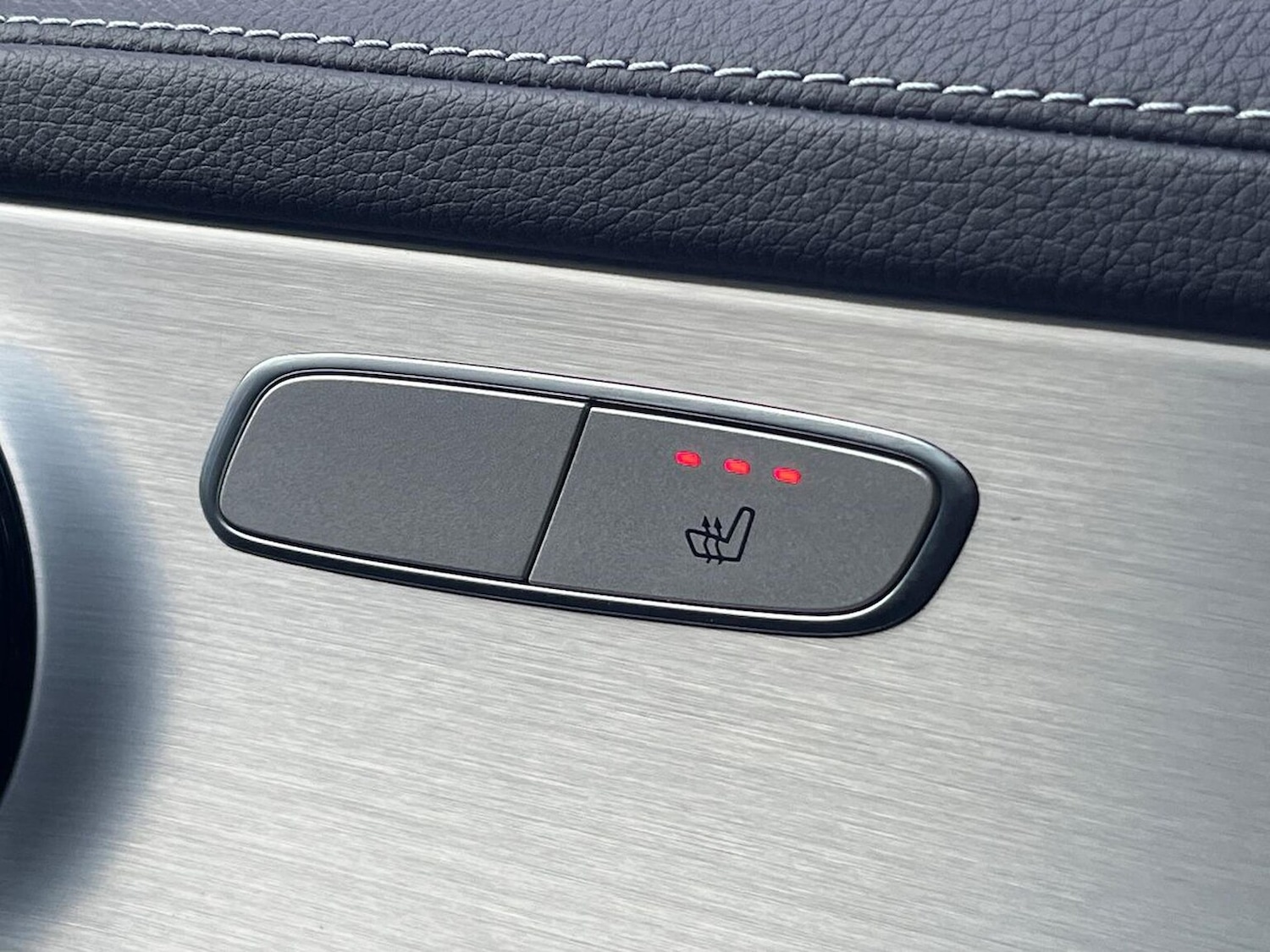 Used Mercedes-Benz GLC 2022 for sale - 76396919: Photo 31