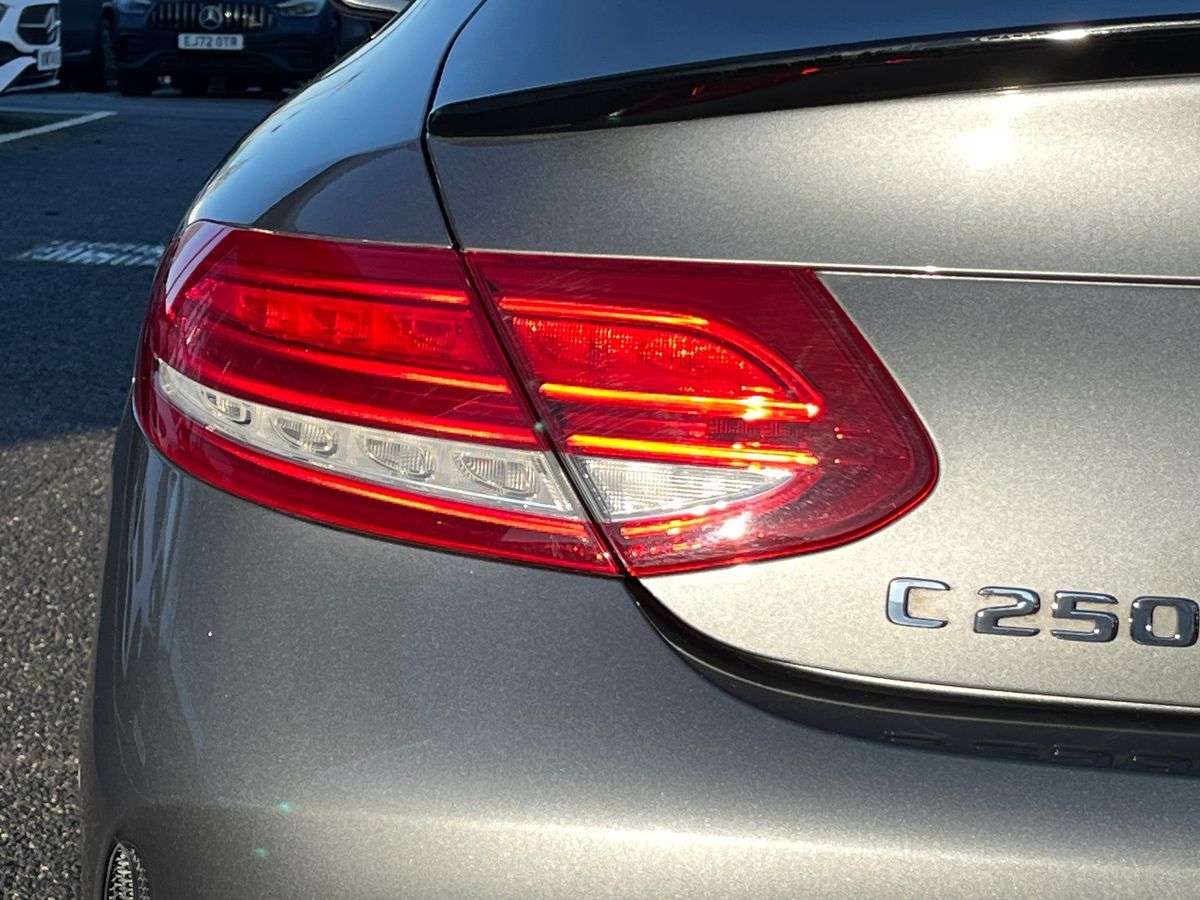 Used Mercedes-Benz C Class 2018 for sale - 77639325: Photo 36