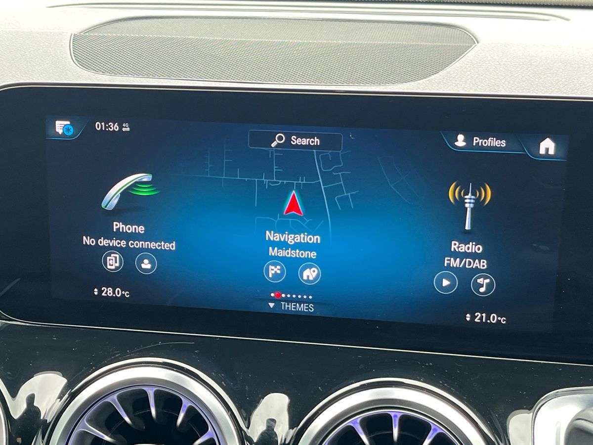 Used Mercedes-Benz GLB 2022 for sale - 77973916: Photo 11