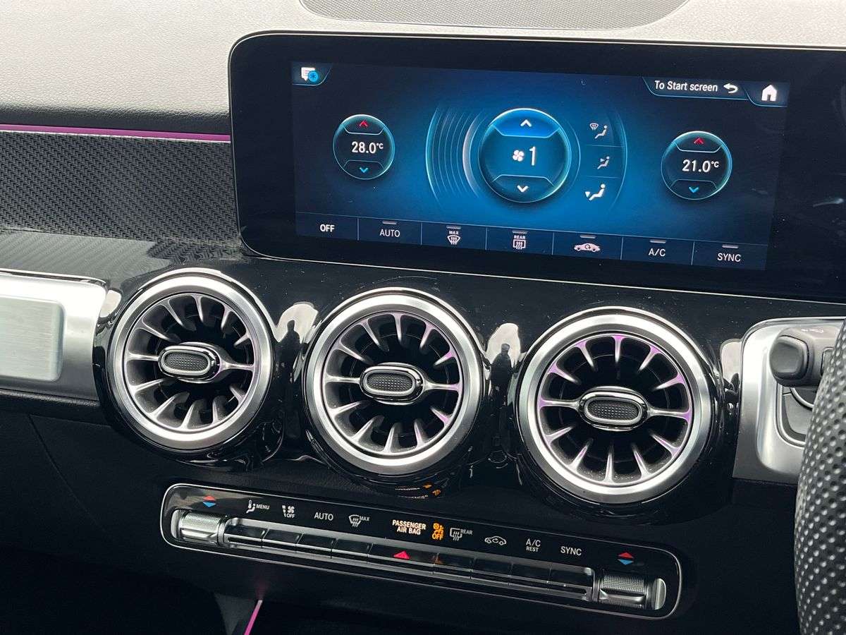 Used Mercedes-Benz GLB 2022 for sale - 77973916: Photo 12