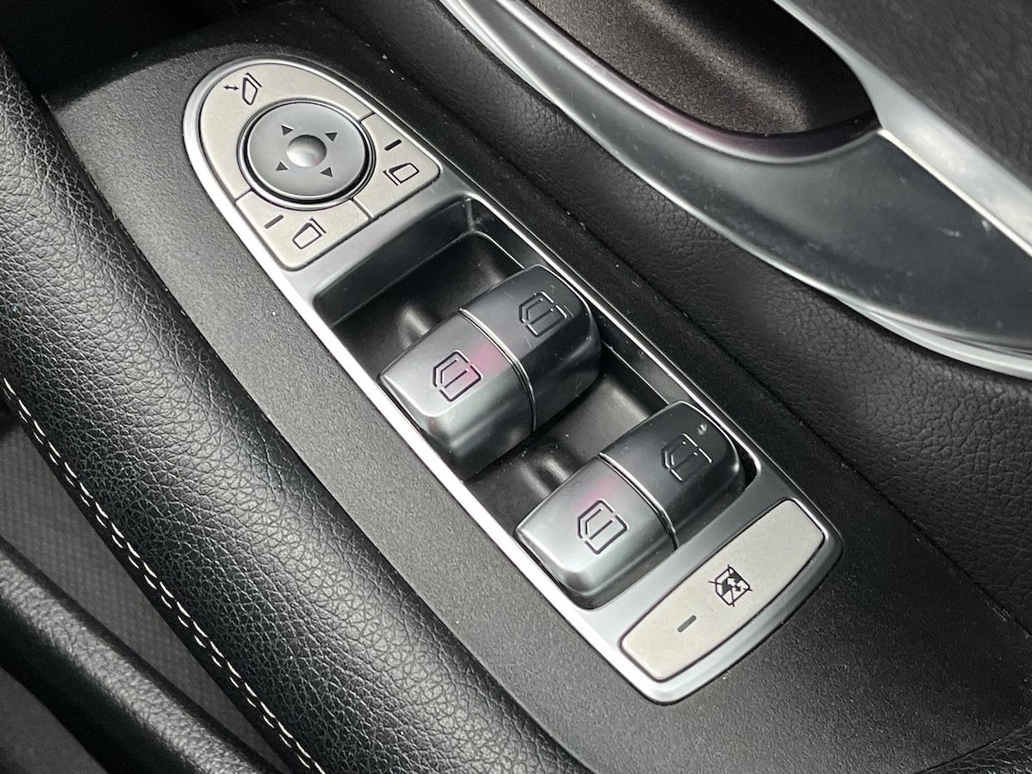 Used Mercedes-Benz E Class 2020 for sale - 76627944: Photo 21