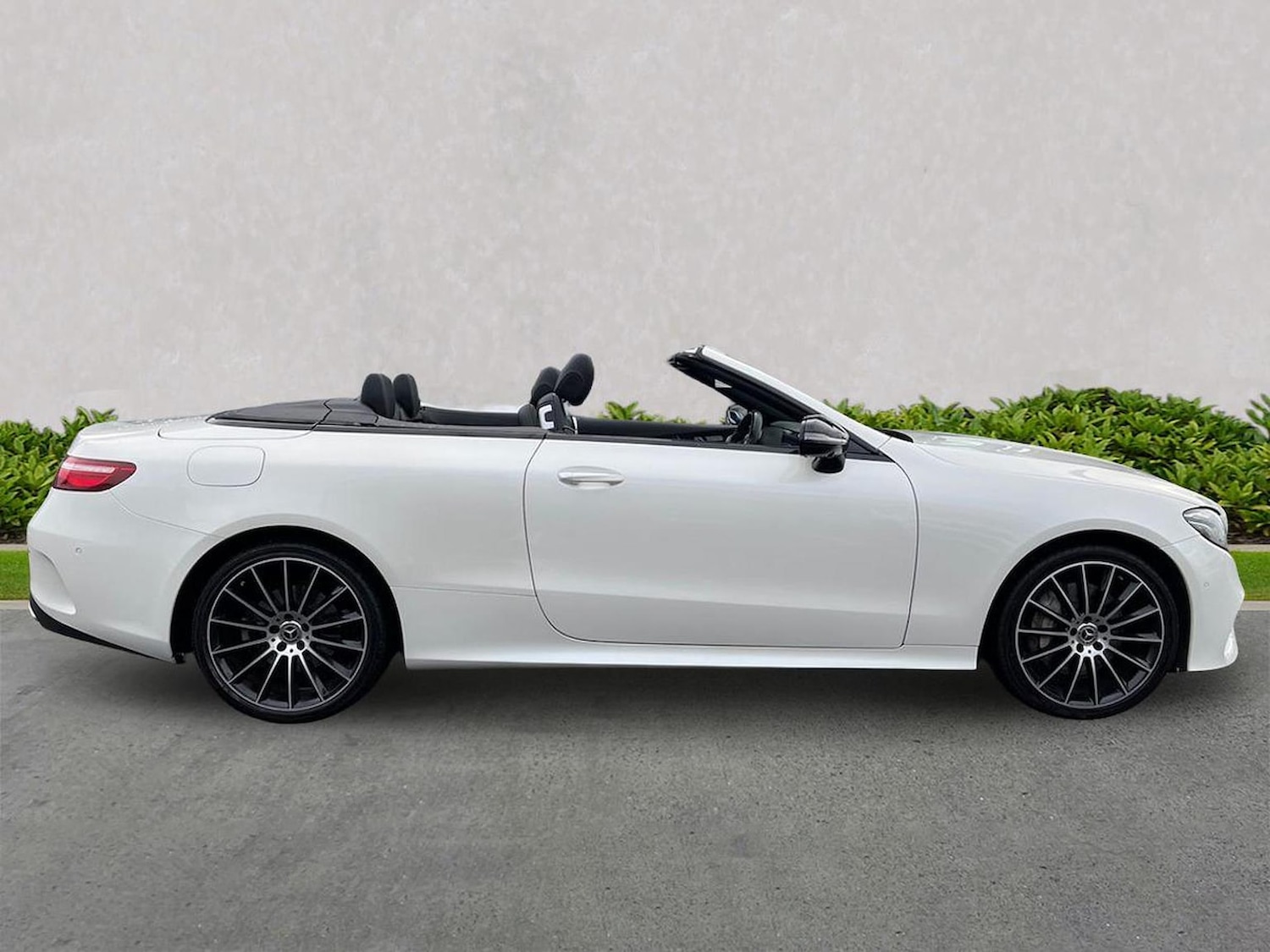 Used Mercedes-Benz E Class 2020 for sale - 76627944: Photo 3