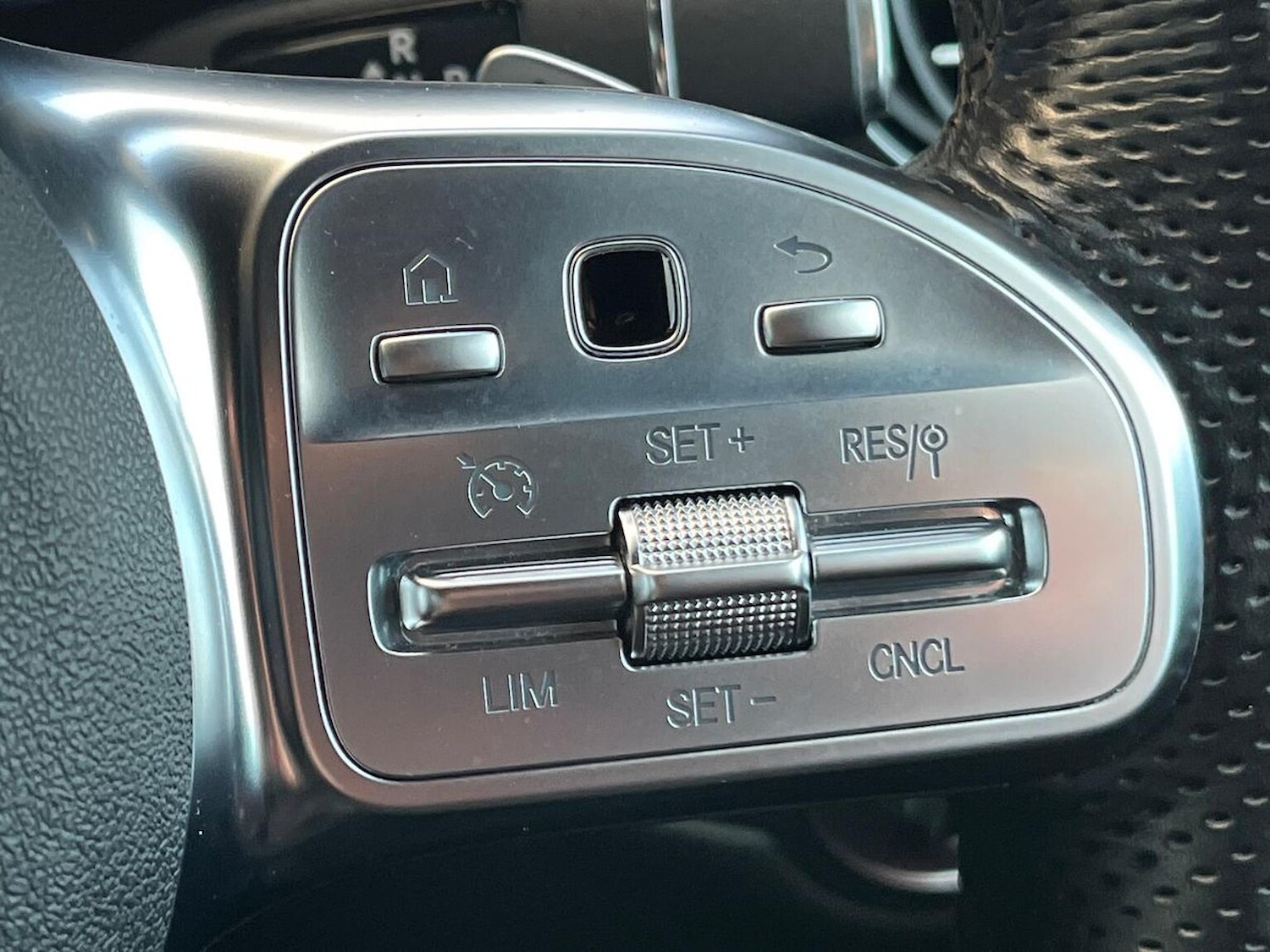 Used Mercedes-Benz GLC 2020 for sale - 77542458: Photo 27