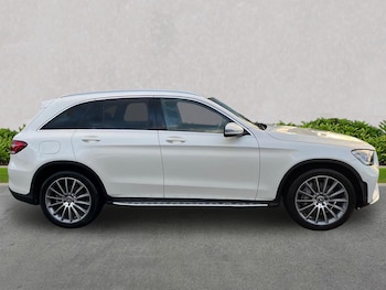 Used Mercedes-Benz GLC 2020 for sale - 77542458: Photo