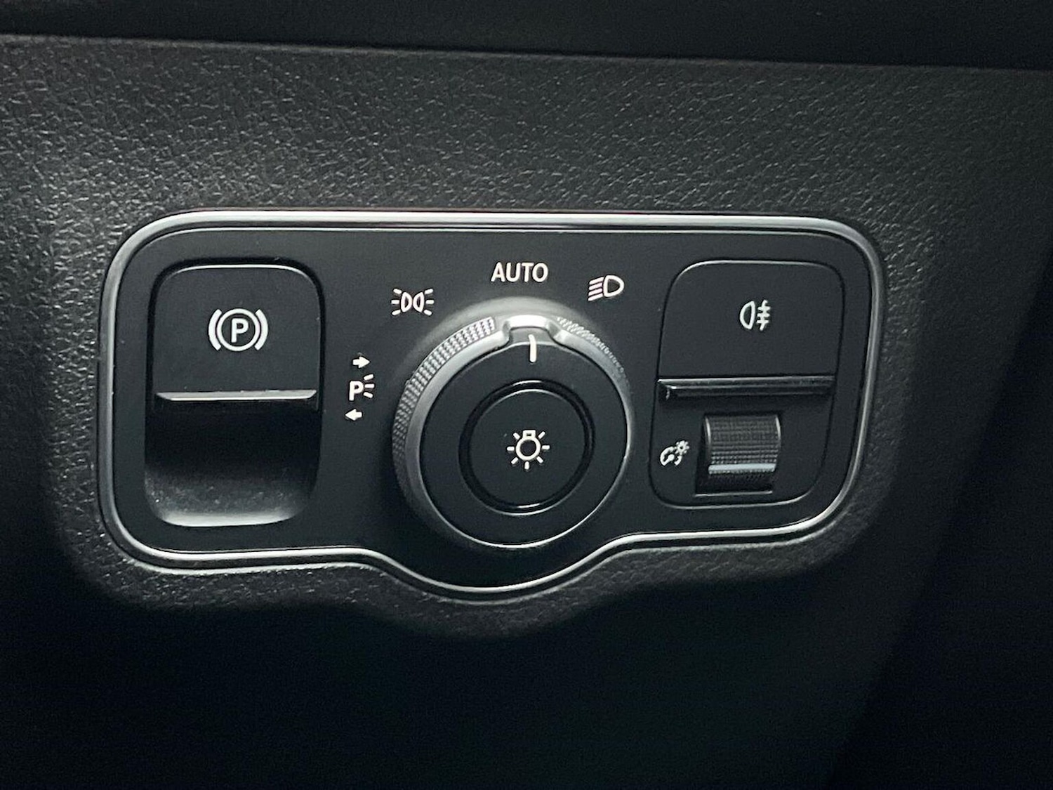 Used Mercedes-Benz GLB 2022 for sale - 76455180: Photo 22