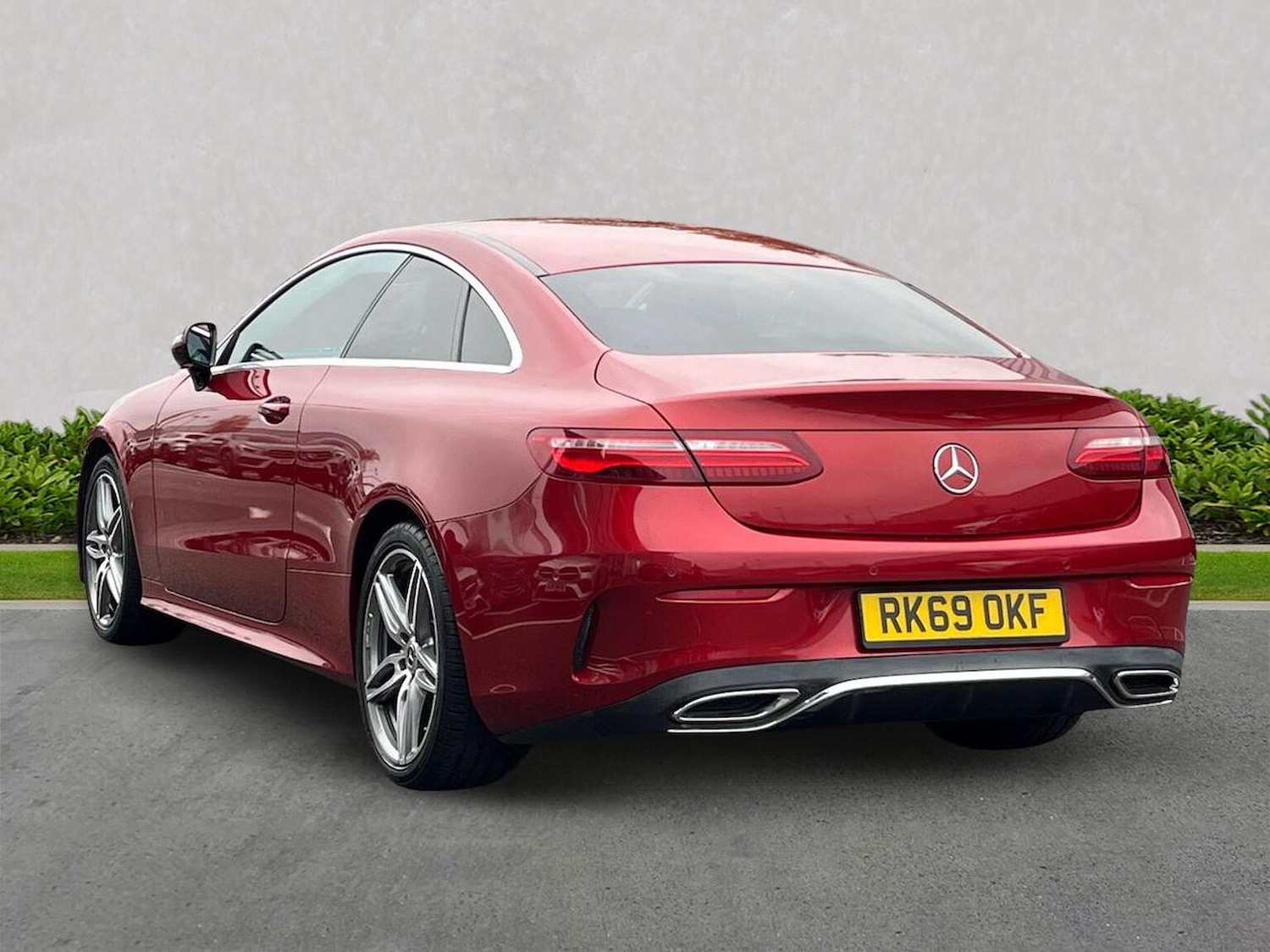 Used Mercedes-Benz E Class 2019 for sale - 76504918: Photo 2