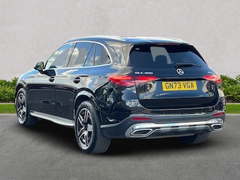 Used Mercedes-Benz GLC 2023 for sale - 76030405: Photo 2