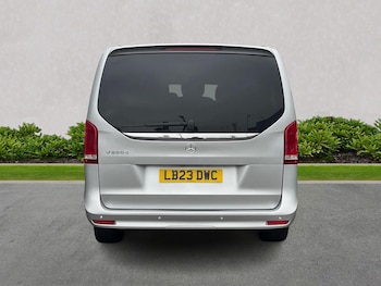 Used Mercedes-Benz V-Class 2023 for sale - 75535785: Photo