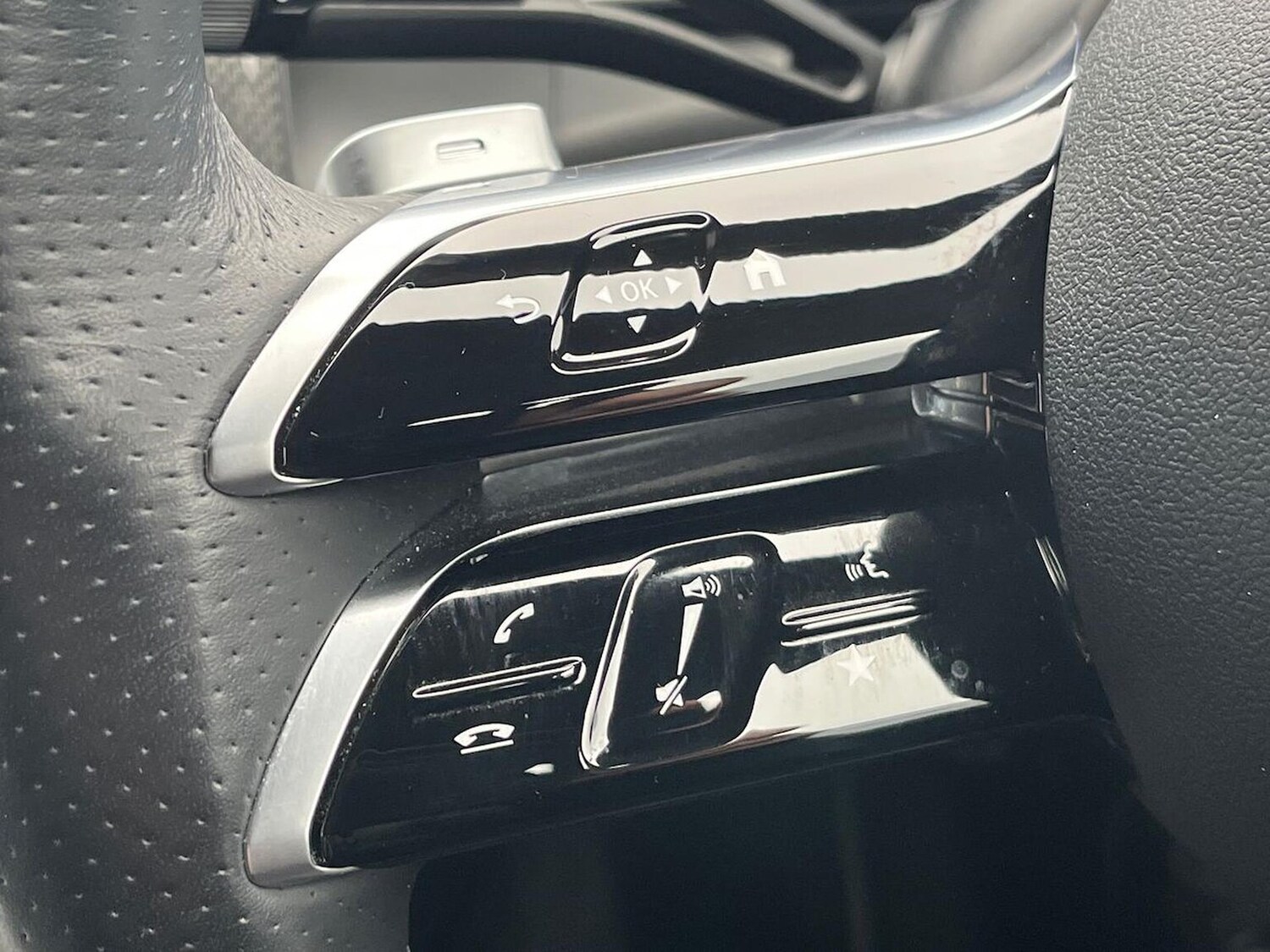 Used Mercedes-Benz GLC 2023 for sale - 76264398: Photo 26