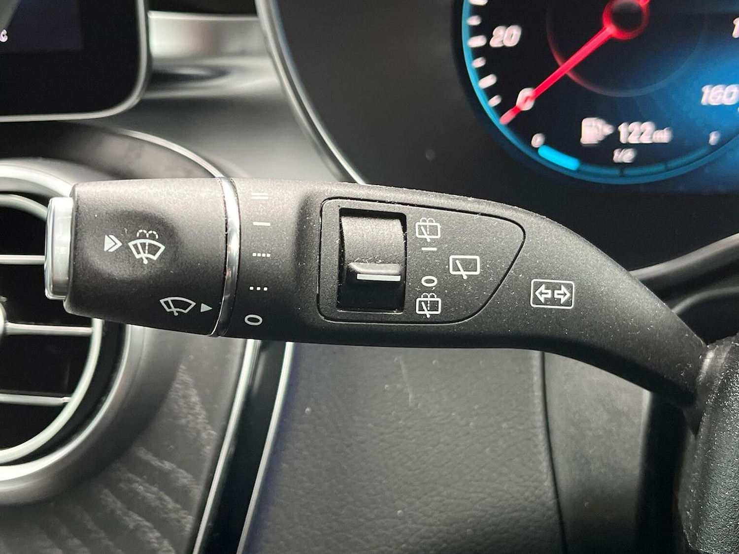 Used Mercedes-Benz GLC 2020 for sale - 76490536: Photo 28