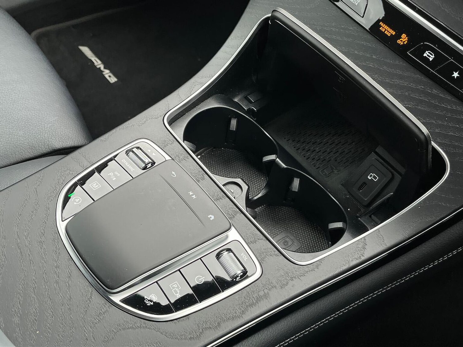 Used Mercedes-Benz GLC 2020 for sale - 76490536: Photo 32