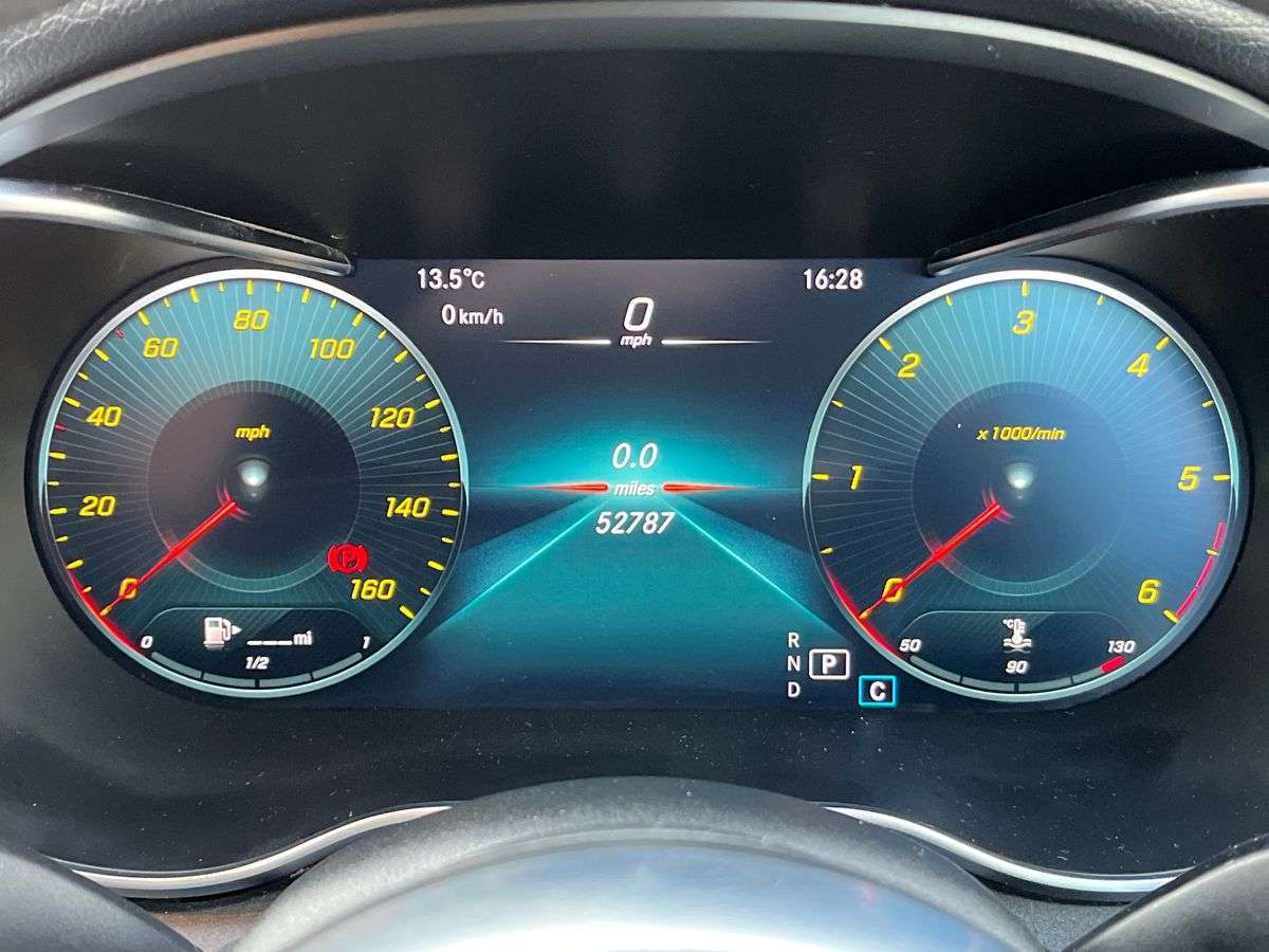 Used Mercedes-Benz C Class 2019 for sale - 78192649: Photo 10