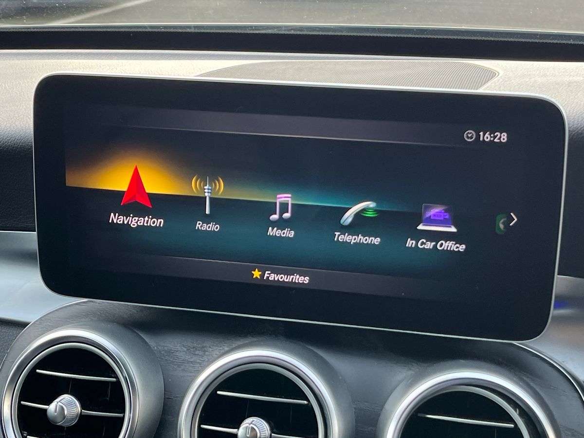 Used Mercedes-Benz C Class 2019 for sale - 78192649: Photo 11