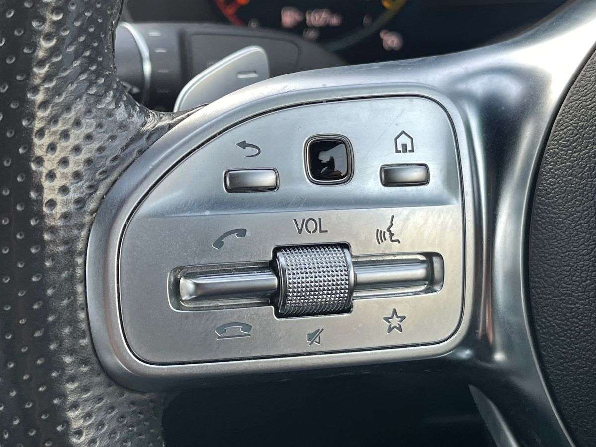 Used Mercedes-Benz C Class 2019 for sale - 78192649: Photo 26