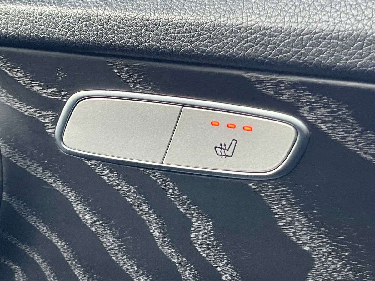 Used Mercedes-Benz C Class 2019 for sale - 78192649: Photo 30