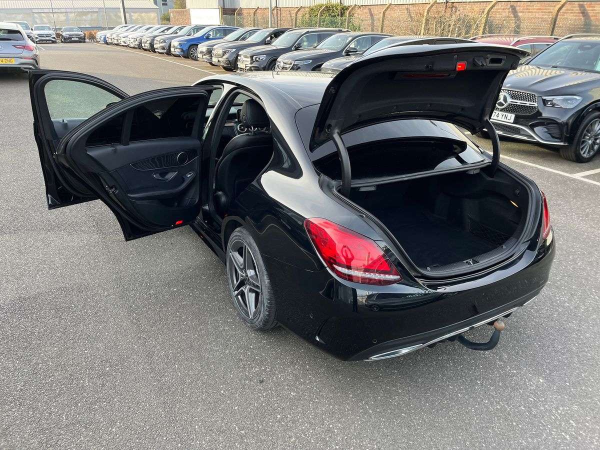 Used Mercedes-Benz C Class 2019 for sale - 78192649: Photo 40